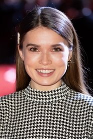 Photo of Zoe Moore