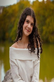 Photo of Lynda Dubrow