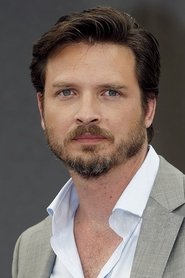 Photo of Aden Young