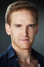 Photo of Aaron Walton