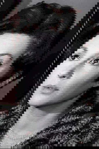 Nadine Alari