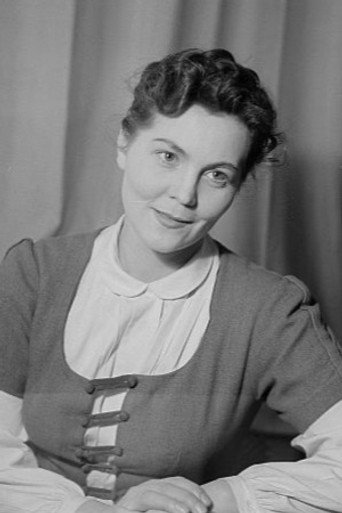 Portrait of Erika Pelikowsky