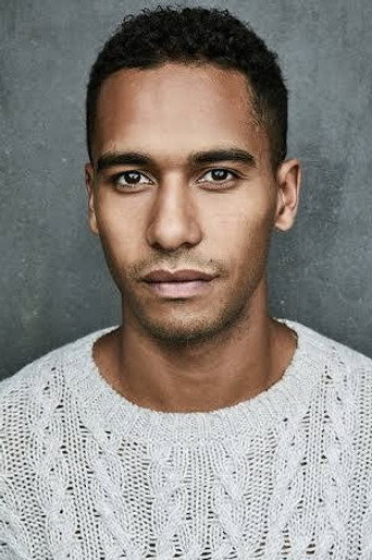 Portrait of Elliot Knight