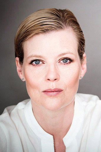 Portrait of Lucy Akhurst