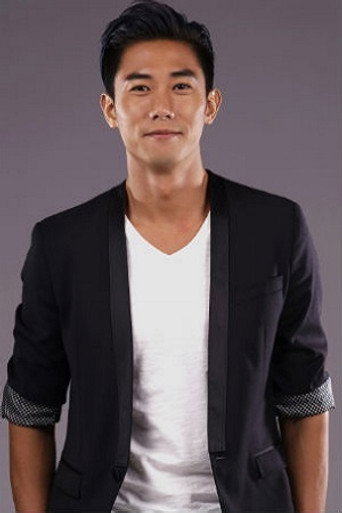 Portrait of Desmond Tan