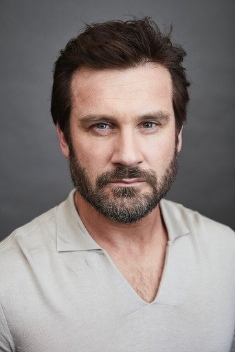 Portrait of Clive Standen