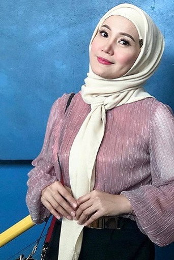 Portrait of Yana Samsudin