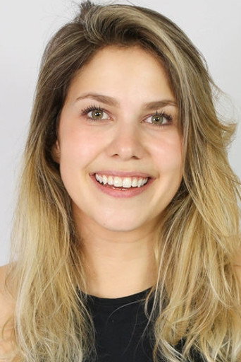 Portrait of Thaís Müller