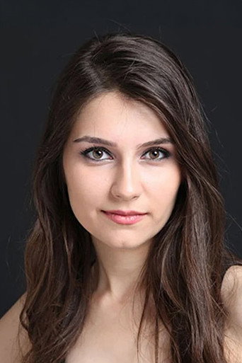 Portrait of Esra İşgüzar