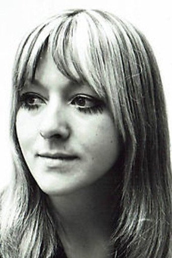 Portrait of Lesley Daine