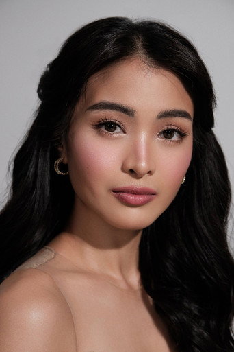 Portrait of Aya Fernandez