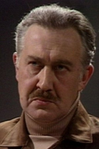 Portrait of Ivor Roberts