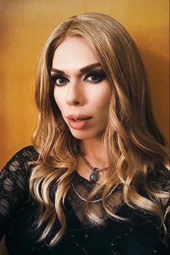 Portrait of Kelly Mantle