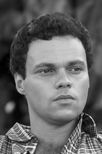 Portrait of Elcio Romar