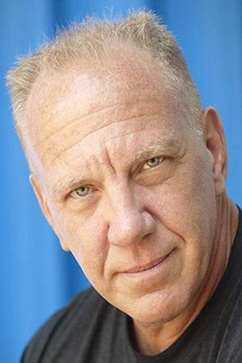 Portrait of Drew Henriksen