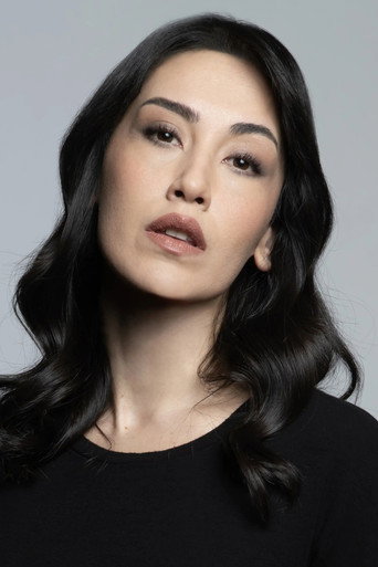 Portrait of Neslihan Arslan