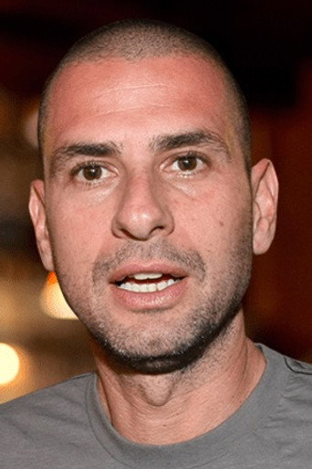Portrait of Eyal Kitzis