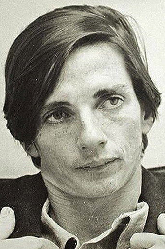 Portrait of Joel Barcellos
