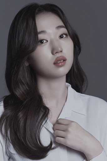 Portrait of 공지윤
