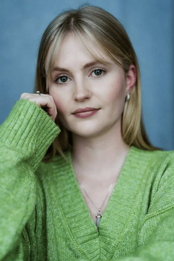 Portrait of Natalie Oliver