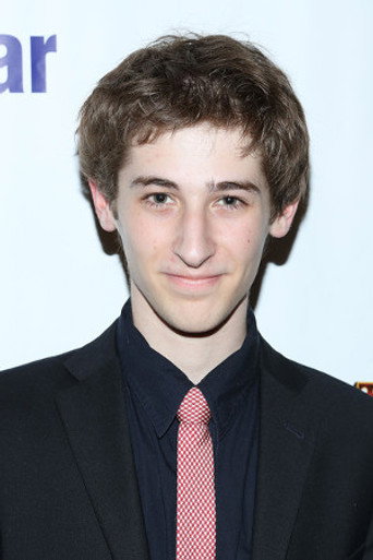 Portrait of Noah Robbins