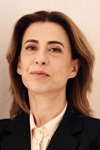 Portrait of Fernanda Torres