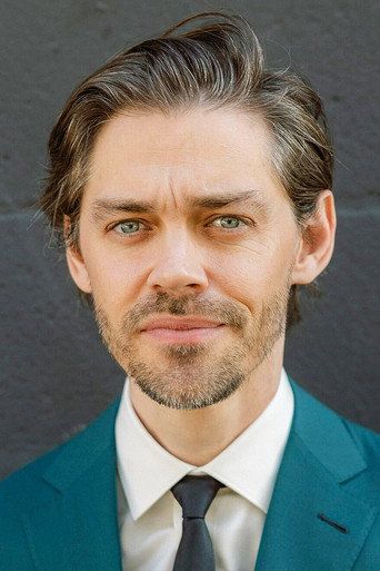Portrait of Tom Payne