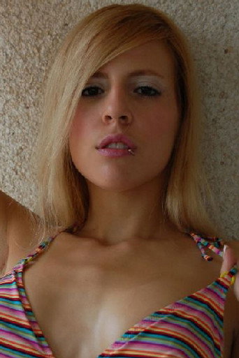 Portrait of Lesly Kiss