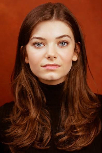 Portrait of Leisa Gwenllian