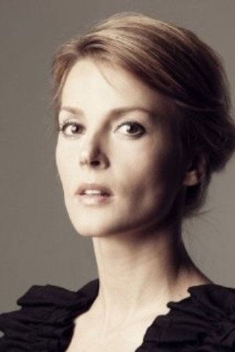 Portrait of Izabella Jo Tschig