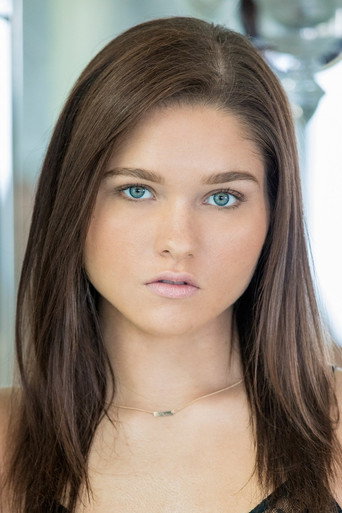 Portrait of Zoe Bloom