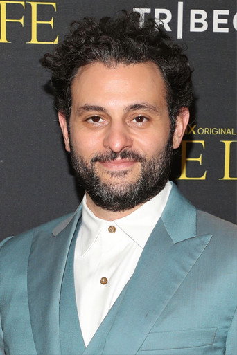 Portrait of Arian Moayed