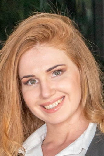 Portrait of Melissa Benz