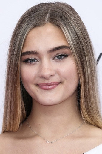 Portrait of Lizzy Greene