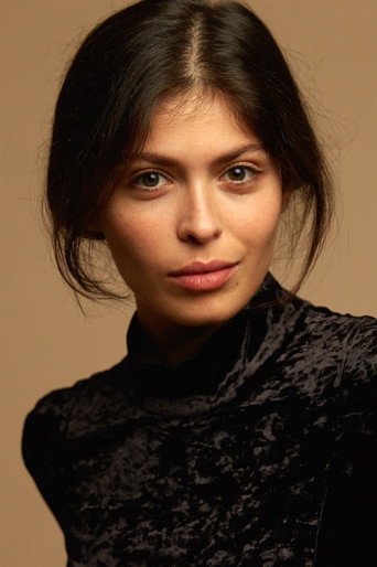 Portrait of Leslie Medina