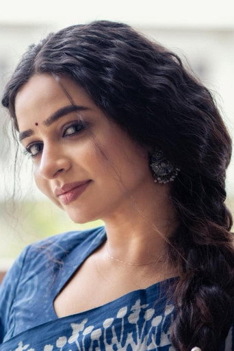 Portrait of Divya Ganesh