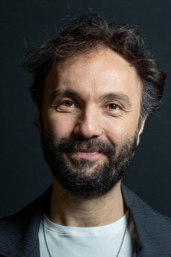 Portrait of Erdem Şenocak