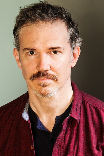 Portrait of Loren Dean