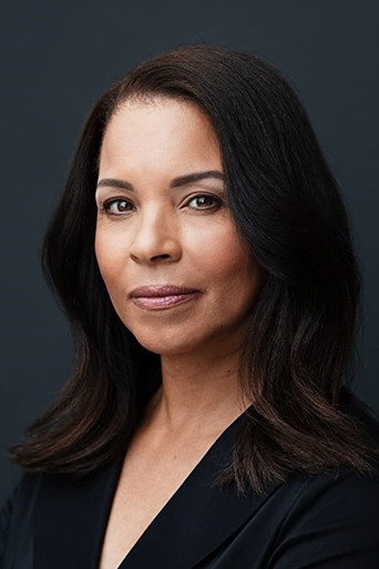 Portrait of Traci Wolfe