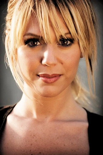 Portrait of Lisa Rieffel
