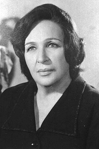 Portrait of Amina Rizk