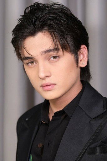 Portrait of Seth Fedelin