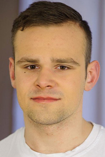 Portrait of Alex Vichner