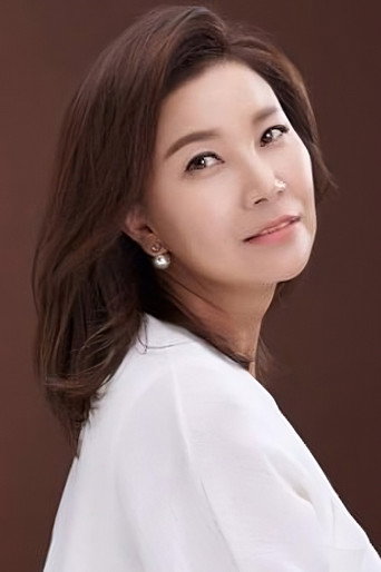 Portrait of Jung Jae-eun