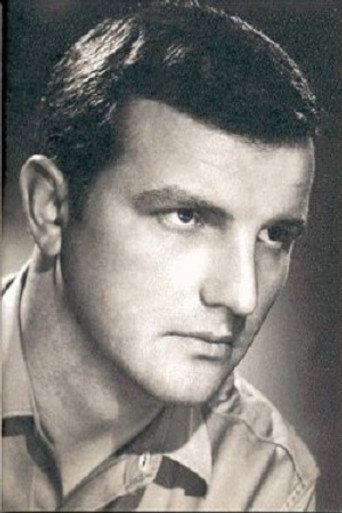 Portrait of Derek Newark