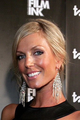 Portrait of Annalise Braakensiek