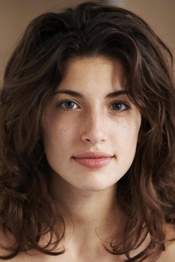 Portrait of Tania Raymonde