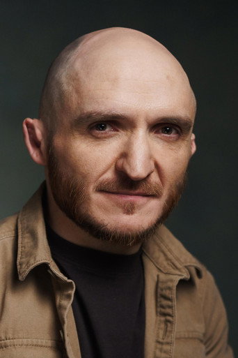 Portrait of Leigh Gill
