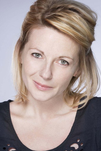 Portrait of Lisa Dillon