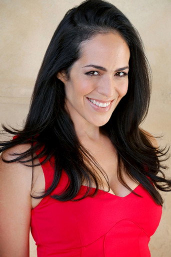 Portrait of Roxana Ortega